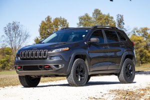 Jeep Cherokee Suspension Lift Kit - Rough Country - 2 Inch Lift Strut Kit - '14-'23 Jeep Cherokee Suspension Lift Kit - Rough Country - 2 Inch Lift Strut Kit - '14-'23